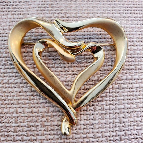 Vintage 1990s goldtone double heart brooch - Picture 1 of 4